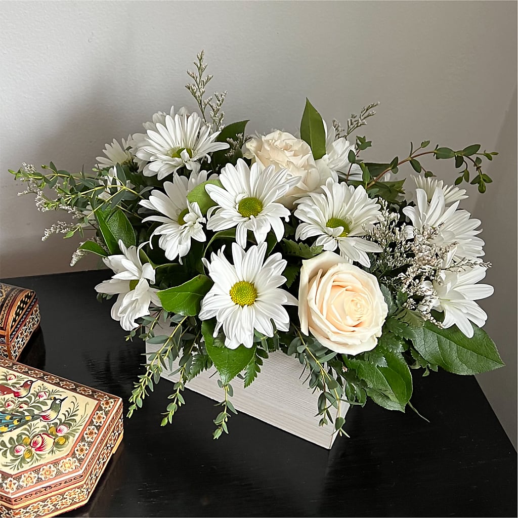 Fresh Linen Box Bouquet – A Flower Matters, Dallas TX