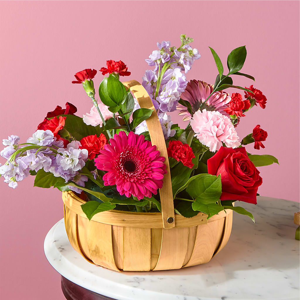 Pink Picnic Basket – A Flower Matters, Dallas TX
