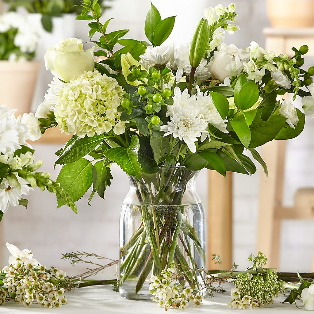 Classic Ivory – A Florist Original – A Flower Matters, Dallas TX