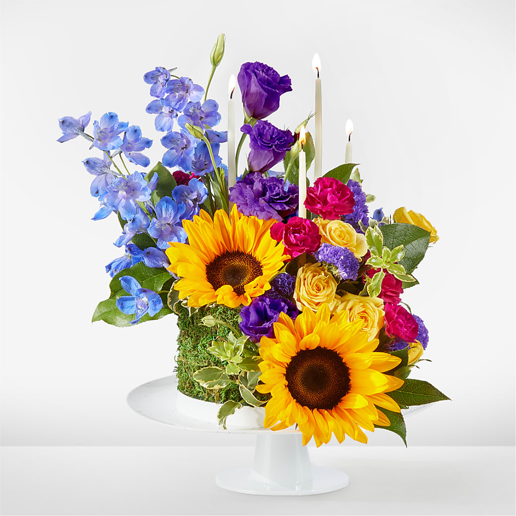 Star of the Day Floral Cake – A Flower Matters, Dallas TX